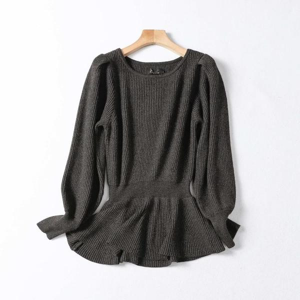 Γυναικείο λεπτό πλεκτό πουλόβερ με οβάλ ντεκολτέ και ελαστική μέση