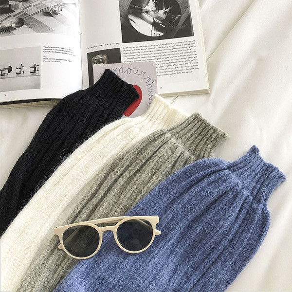 Casual γυναικείο πουλόβερ με χαμηλό γιακά και μακριά μανίκια