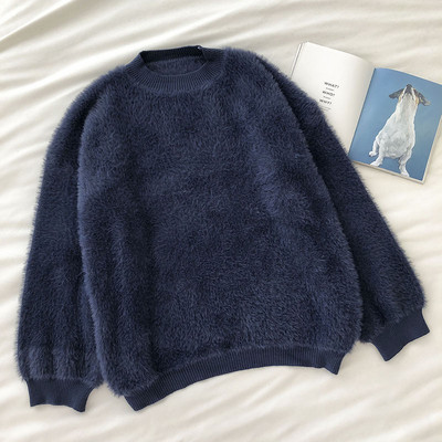 Γυναικείο πουλόβερ με χαμηλό γιακά