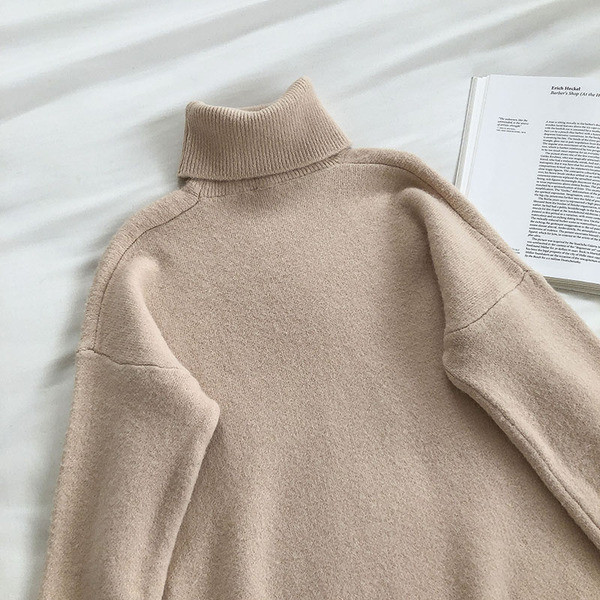 Γυναικείο πουλόβερ μονόχρωμο με υψηλό κολάρο πόλο