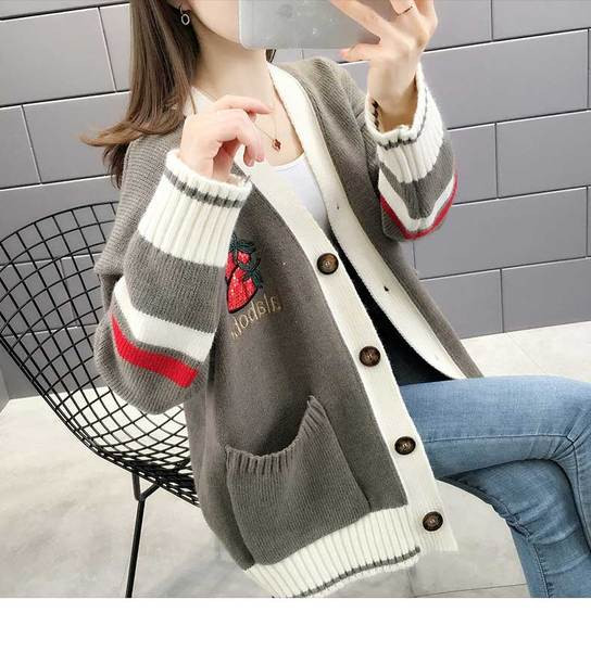 Moodne naiste pikk tikandi ja taskutega kardigan