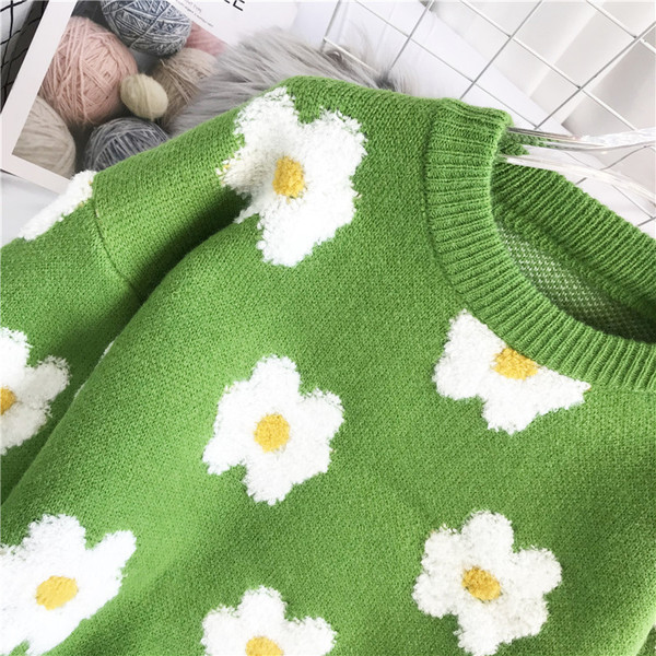 Νέο μοντέλο γυναικείο πουλόβερ με λουλουδάτο μοτίβο και στρογγυλή λαιμόκοψη