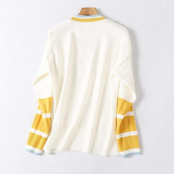 Ženski jesenski pulover s V izrezom