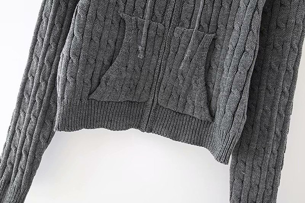 Дамска жилетка с цип и качулка