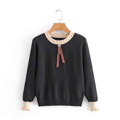 Õhukesest kudumisest lokkidega naiste kampsun