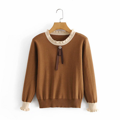 Õhukesest kudumisest lokkidega naiste kampsun