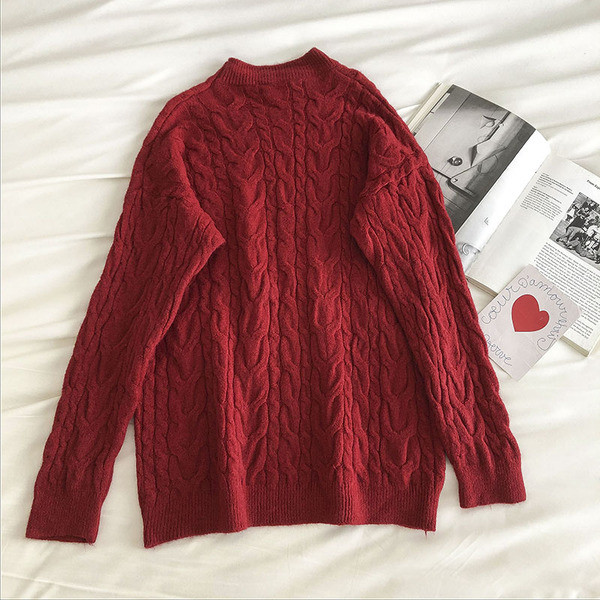 Μαλακό γυναικείο πουλόβερ με στρογγυλή λαιμόκοψη