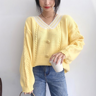 Naiste vabaaja kampsun spitsikaelusega - lai mudel