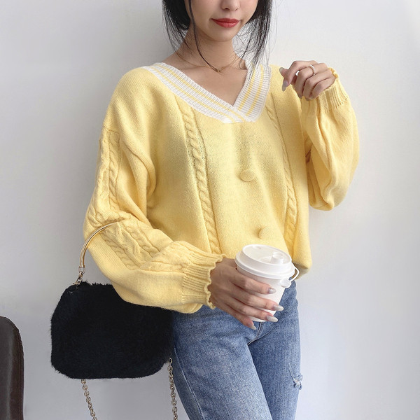 Naiste vabaaja kampsun spitsikaelusega - lai mudel