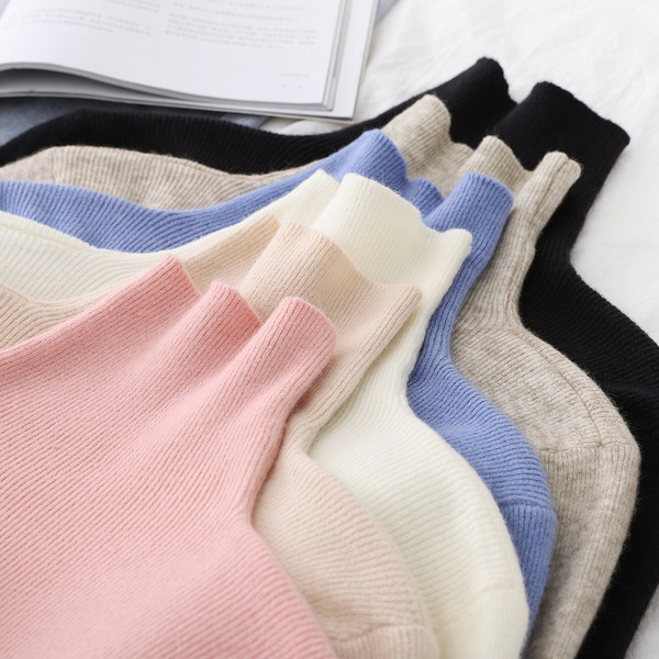 Naiste sviiter kõrge kraega tavaline mudel