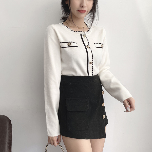 Kahes värvitoonis ovaalse kaelusega vabaaja naiste kampsun