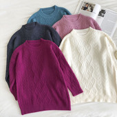 Pehme ümara kaelusega naiste kampsun