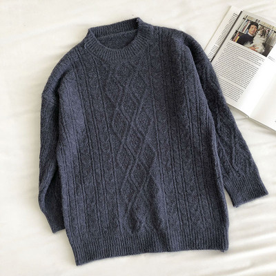 Pehme ümara kaelusega naiste kampsun