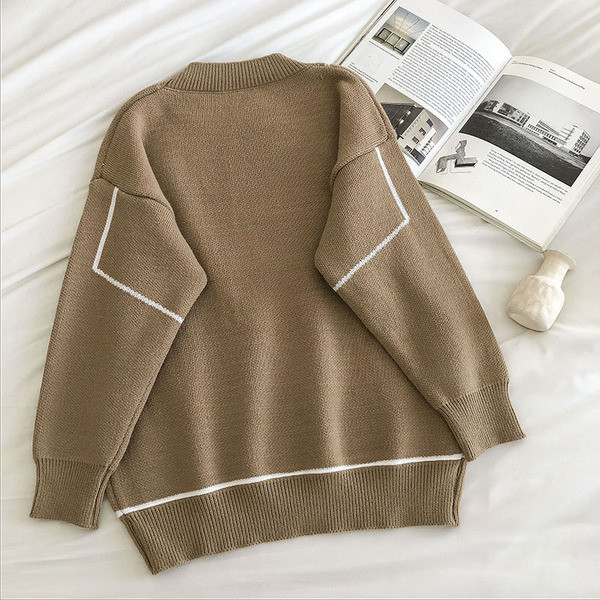 Naiste sügistalvine ümmarguse dekoltee ja kaisukaruga kampsun