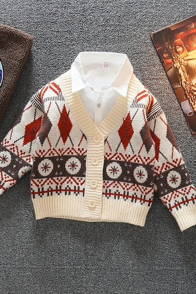 Uue mudeli nööpidega lastevest poistele