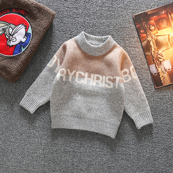 Novi model dječjeg džempera s natpisom za dječake