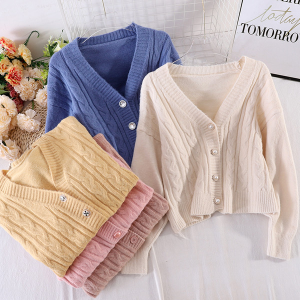 Дамска жилетка  от тънко плетиво шпиц деколте 