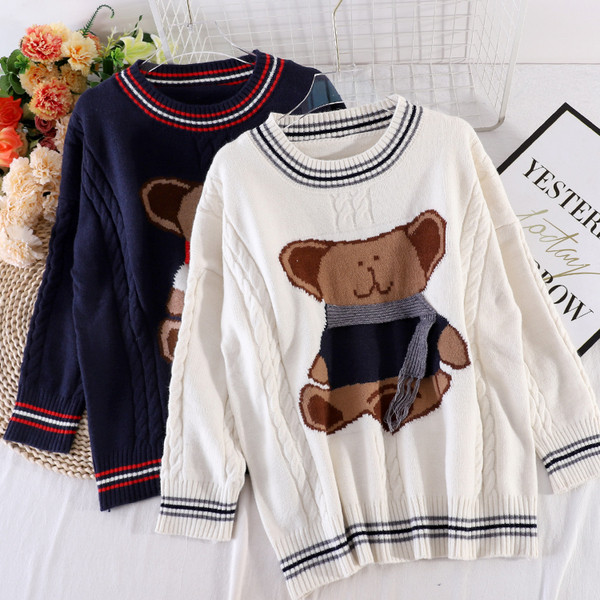 Γυναικείο casual πουλόβερ με απλικέ και μακριά μανίκια