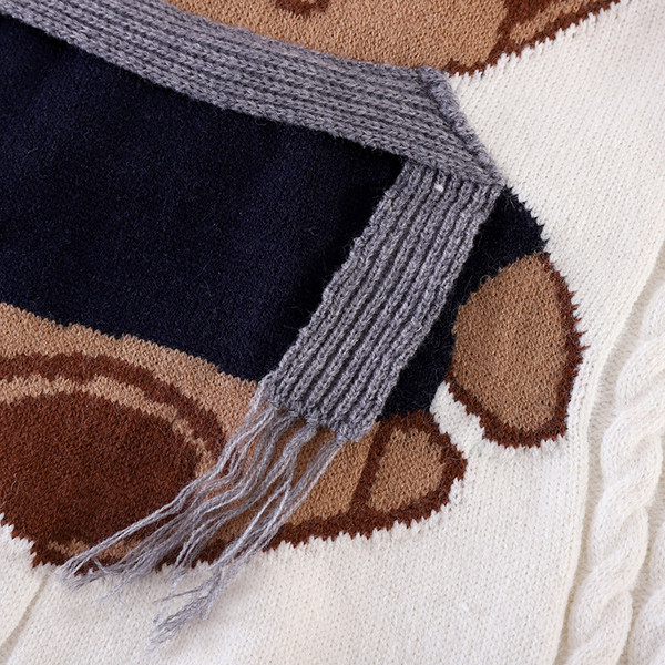 Γυναικείο casual πουλόβερ με απλικέ και μακριά μανίκια