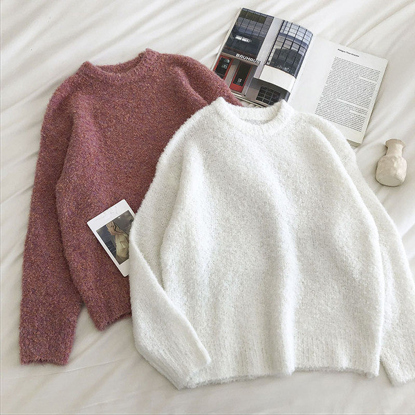 Γυναικείο πουλόβερ με οβάλ λαιμόκοψη