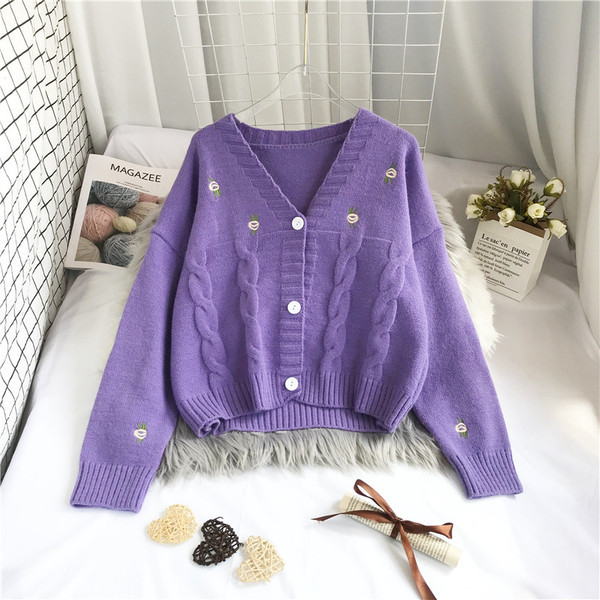 Moodne naiste vest V-kaelusega ja tikandiga