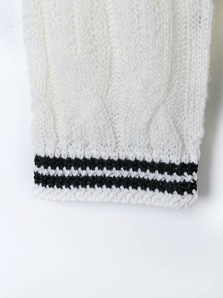 Γυναικείο λεπτό πλεκτό πουλόβερ με λαιμόκοψη και μακριά μανίκια