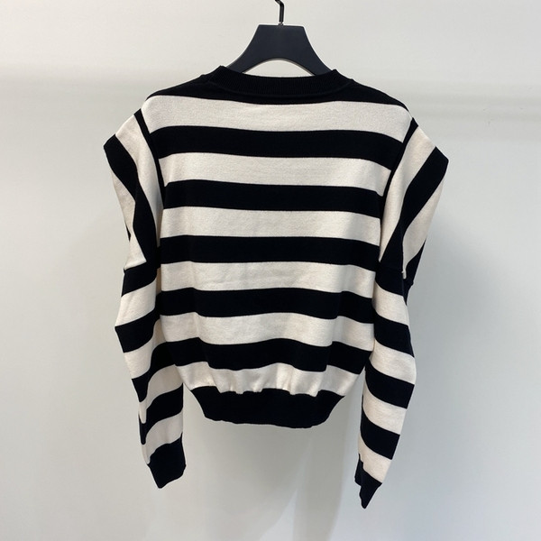 Casual γυναικείο πουλόβερ με οβάλ ντεκολτέ και μακριά μανίκια