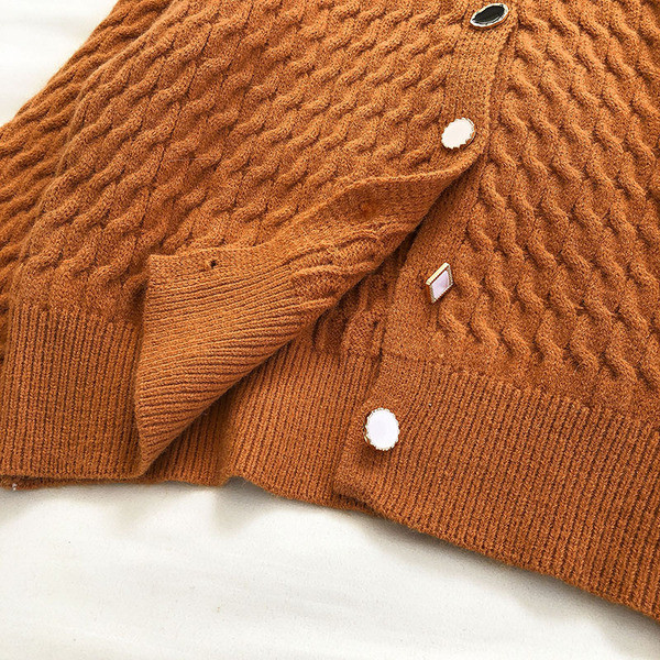 Casual γυναικεία ζακέτα με χρωματιστά κουμπιά