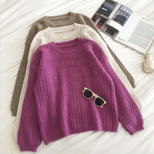 Pehme ovaalse kaelusega naiste kampsun