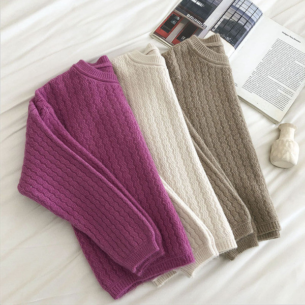 Pehme ovaalse kaelusega naiste kampsun