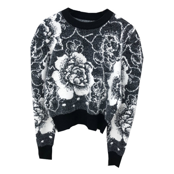 Casual γυναικείο πουλόβερ από λεπτό πλέξιμο με οβάλ ντεκολτέ