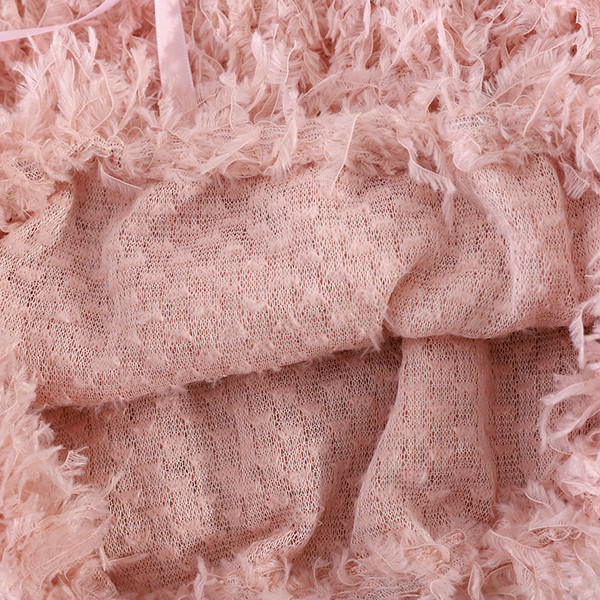 Naiste sulekampsun seljas paelaga