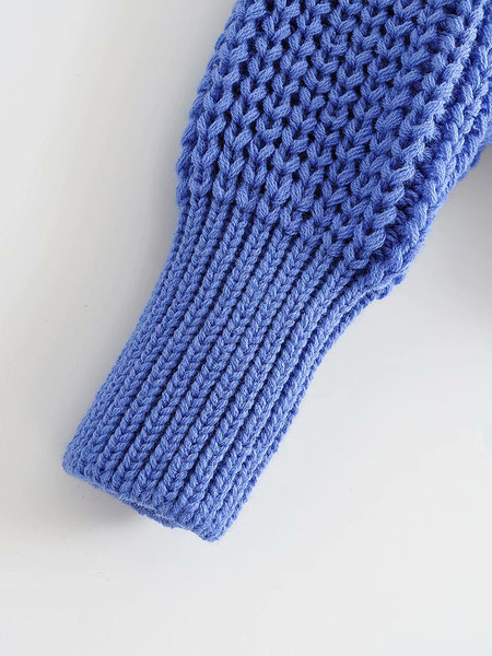 Χειμερινό πουλόβερ με κολάρο και μακριά μανίκια