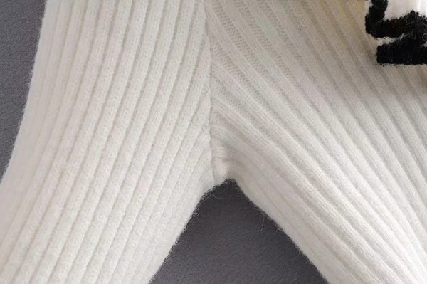 Нов модел жилетка с копчета перли