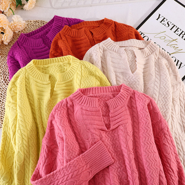 Γυναικείο πουλόβερ με στρογγυλή λαιμόκοψη και μακριά μανίκια