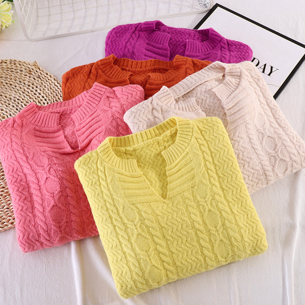 Γυναικείο πουλόβερ με στρογγυλή λαιμόκοψη και μακριά μανίκια