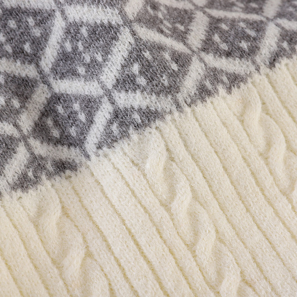 Kootud naiste vabaaja kampsun ovaalse kaelusega