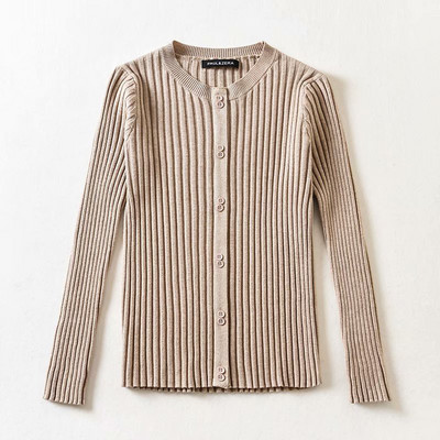 Õhuke nööpidega kardigan – liibuv mudel