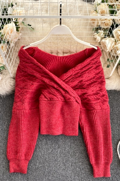 Moderan ženski pulover s V izrezom