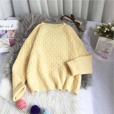 Γυναικείο πουλόβερ casual - με οβάλ ντεκολτέ και μακριά μανίκια