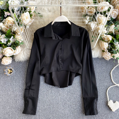 Stiilne naiste lühike särk klassikalise krae ja nööpidega