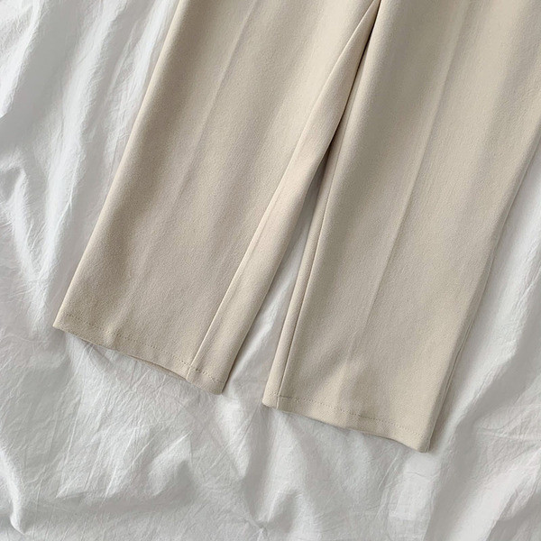 Moodsad kõrge vöökohaga naiste sirged püksid