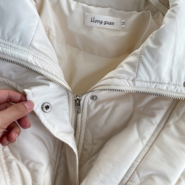 Naiste vabaaja jope vöö ja nööpidega