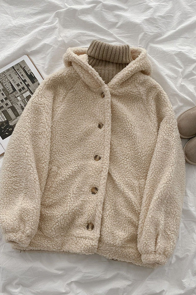 Naiste kapuutsiga ja nööpidega sulejope