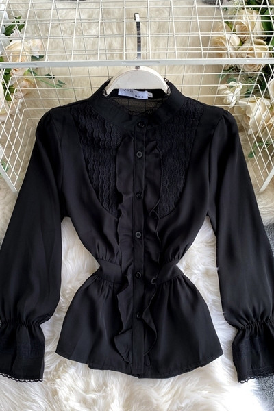 Дамска ежедневна риза с копчета и лотос ръкав в черен цвят 