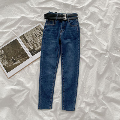 Актуални дамски дънки с колан и джобове