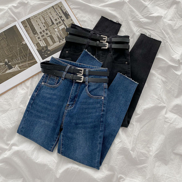 Актуални дамски дънки с колан и джобове 