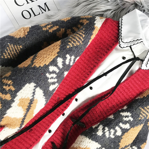 Πλεκτή γυναικεία ζακέτα με σχέδιο και τσέπες