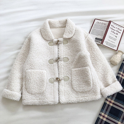 Актуално дамско палто с копчета и джобове