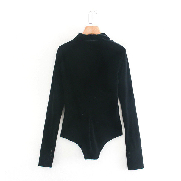 Дамско кадифено боди с копчета